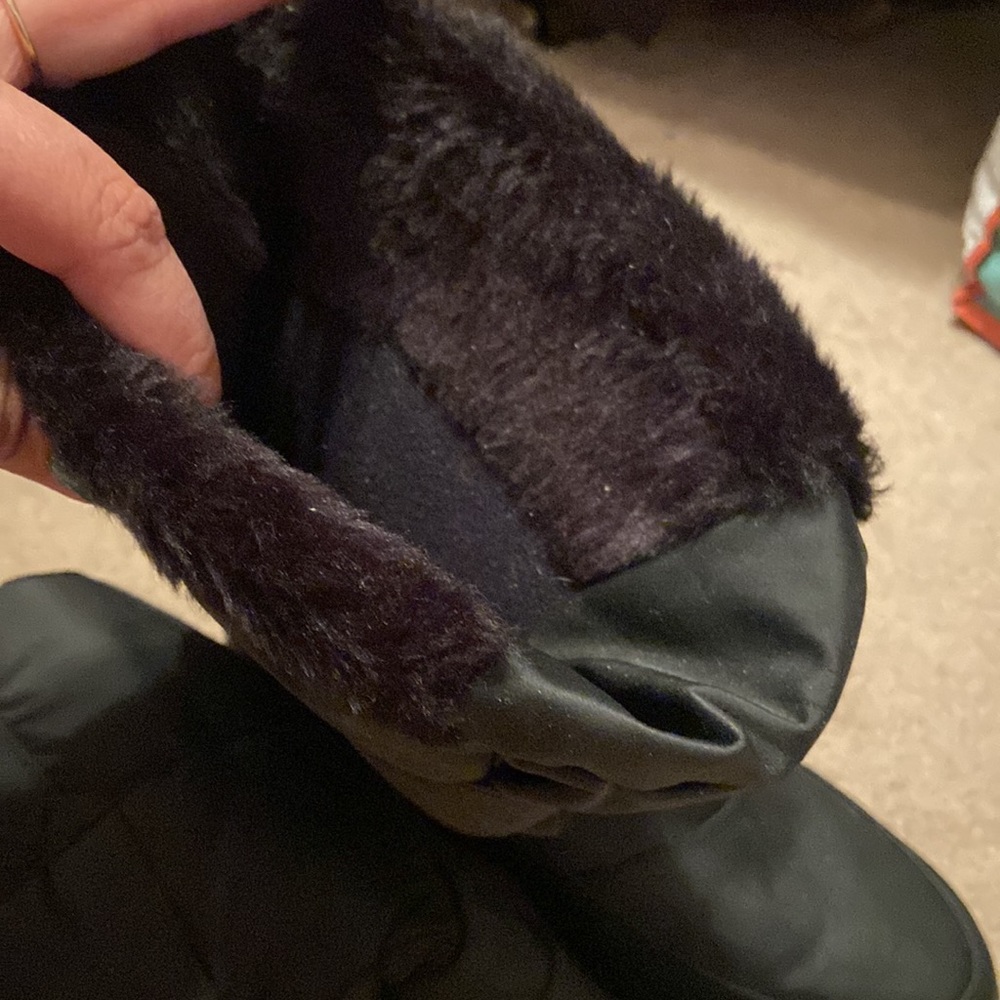 Snow Boots Size 10 ๐ - Picture 3 of 7
